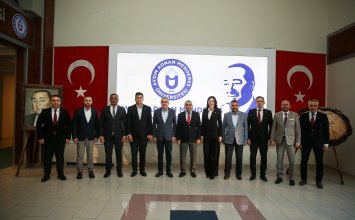 25.10.2024 Aydın Ticaret Borsası Yönetim Kurulu Başkanı Fevzi Çondur, Aydın Adnan Menderes Üniversitesi TEKNOKENT İnşaat Projesi İçin Gerçekleştirilen İstişare Toplantısına Katılım Sağladı